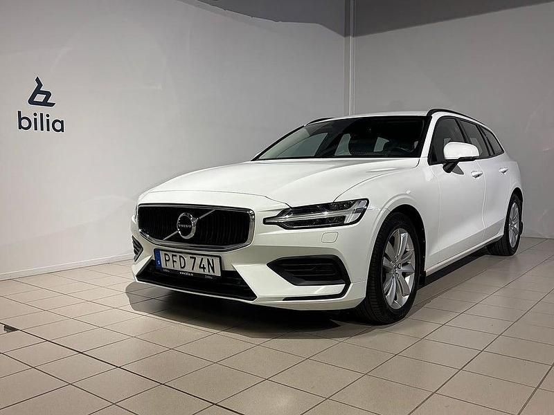 Vit Begagnad 2020 Volvo V60 Momentum Kombi | 214 900 kr (Bra pris) - Bild 1/4