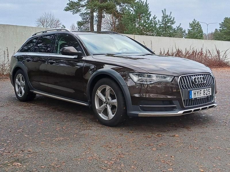 Brun Begagnad 2018 Audi A6 Allroad Kombi | 219 000 kr (Marknadspris) - Bild 1/4