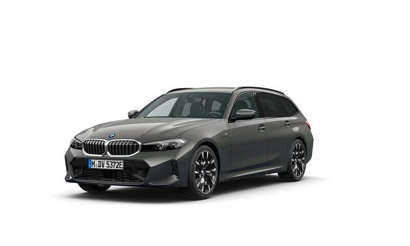 Dravit grey metallic Begagnad 2025 BMW 330e M Sport Kombi | 599 500 kr - Bild 1/4