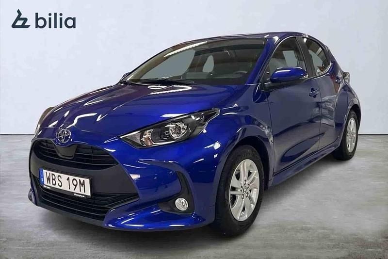 Blå Ny 2025 Toyota Yaris Hybrid Halvkombi | 254 900 kr - Bild 1/1