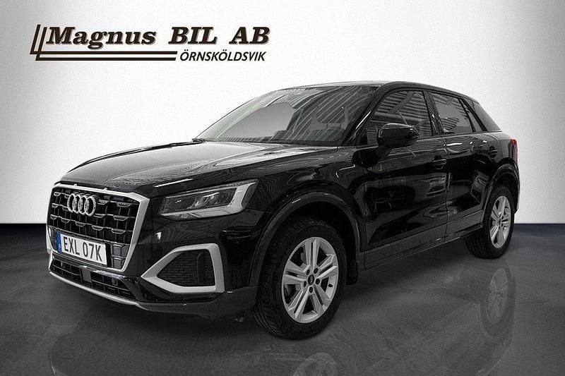 Svart Begagnad 2023 Audi Q2 Advanced SUV | 299 900 kr (Lite dyr) - Bild 1/4