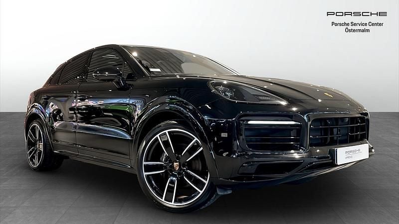 Svart Begagnad 2022 Porsche Cayenne Platinum Edition SUV | 895 000 kr (Lite dyr) - Bild 1/4