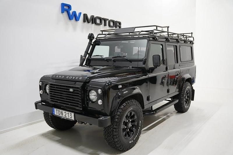 Begagnad Land Rover Defender 122 HK (89 kW) 2011 Svart Kombi