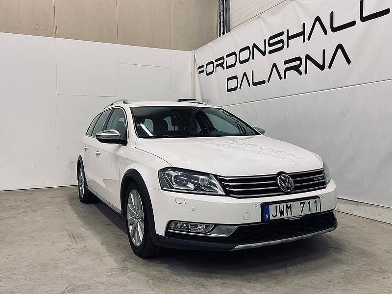 Vit Begagnad 2012 VW Passat Alltrack Kombi | 89 900 kr (Marknadspris) - Bild 1/4