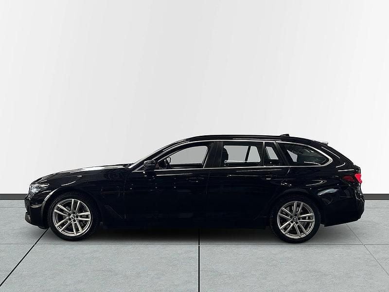 Begagnad BMW 530e 184 HK (135 kW) 2021 Svart Kombi