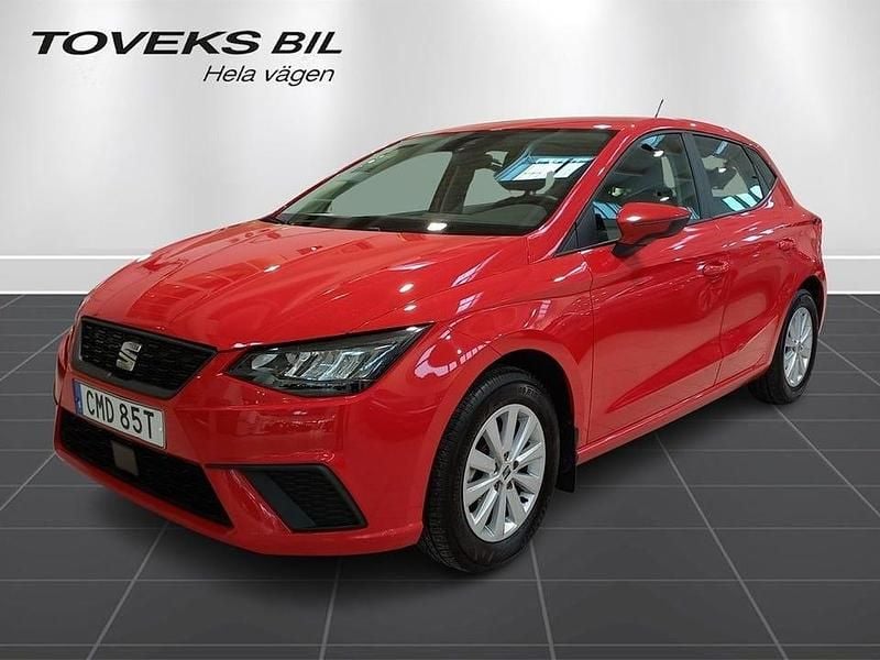 Pure red Begagnad 2023 Seat Ibiza Halvkombi | 169 900 kr (Marknadspris) - Bild 1/4