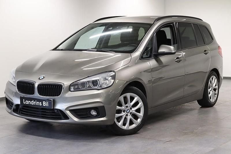 Begagnad BMW 220 Gran Tourer Advantage 191 HK (140 kW) 2015 Silver Minibuss