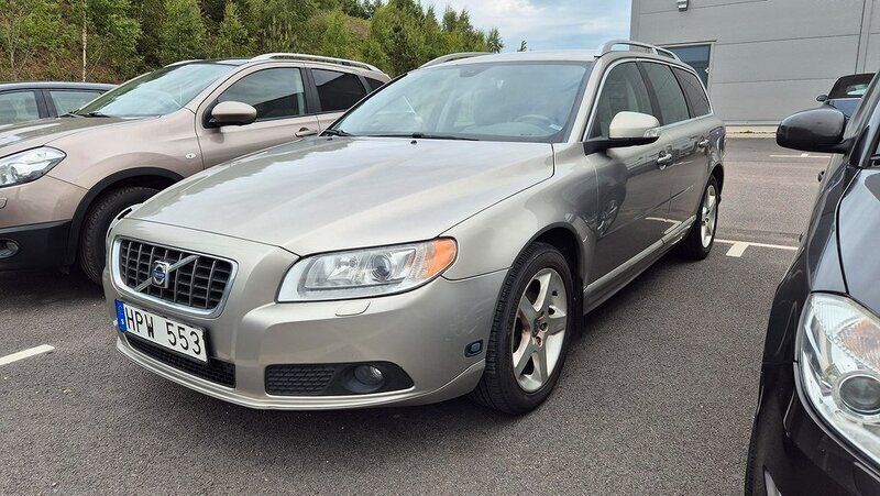 Ljusbrun Begagnad 2008 Volvo V70 Summum Kombi | 44 900 kr (Marknadspris) - Bild 1/4