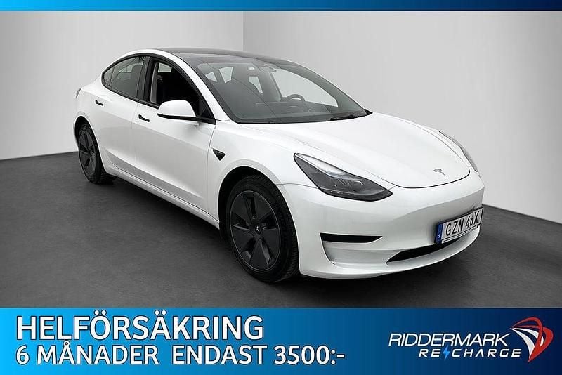 Vit Begagnad 2023 Tesla Model 3 Standard Range Sedan | 319 900 kr (Bra pris) - Bild 1/3