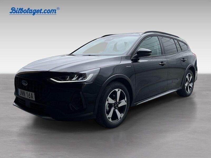 Svart Ny 2024 Ford Focus Active Kombi | 267 800 kr (Marknadspris) - Bild 1/4