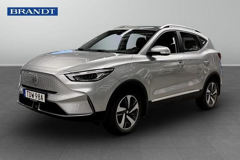 Grå Begagnad 2022 MG ZS Comfort SUV | 239 900 kr (Marknadspris) - Bild 1/3