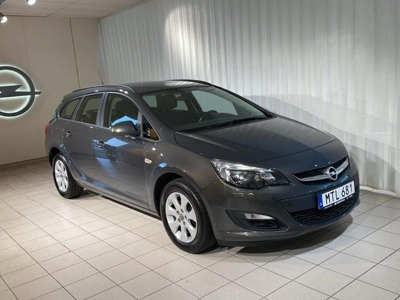 Grå Begagnad 2015 Opel Astra Kombi | 79 900 kr (Marknadspris) - Bild 1/4