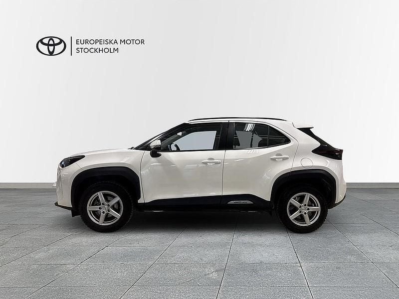 Begagnad Toyota Yaris Cross Active 92 HK (67 kW) 2023 Vit SUV