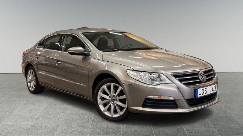 Ljusbrun (brun) Begagnad 2010 VW CC Sedan | 99 900 kr (Marknadspris) - Bild 1/4