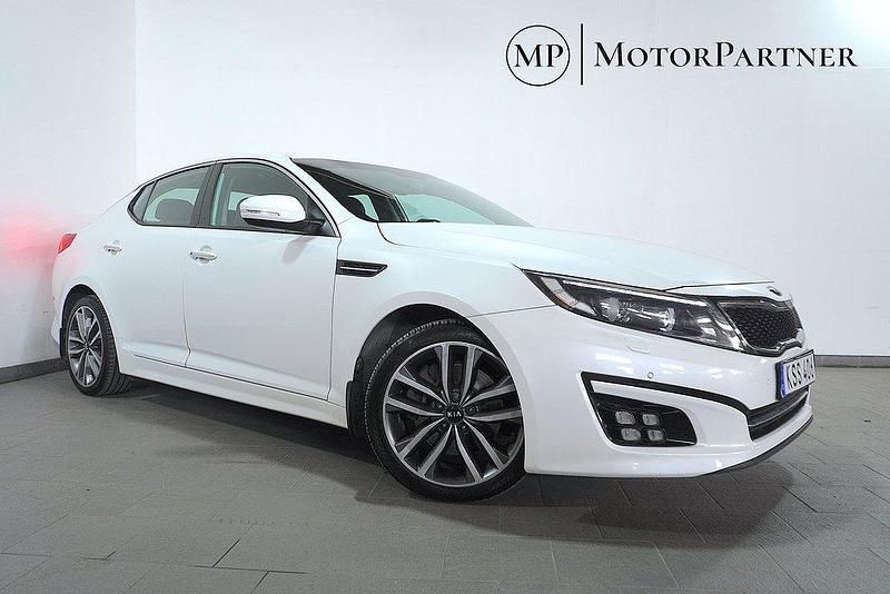 Vit Begagnad 2015 Kia Optima Sedan | 119 900 kr (Marknadspris) - Bild 1/4
