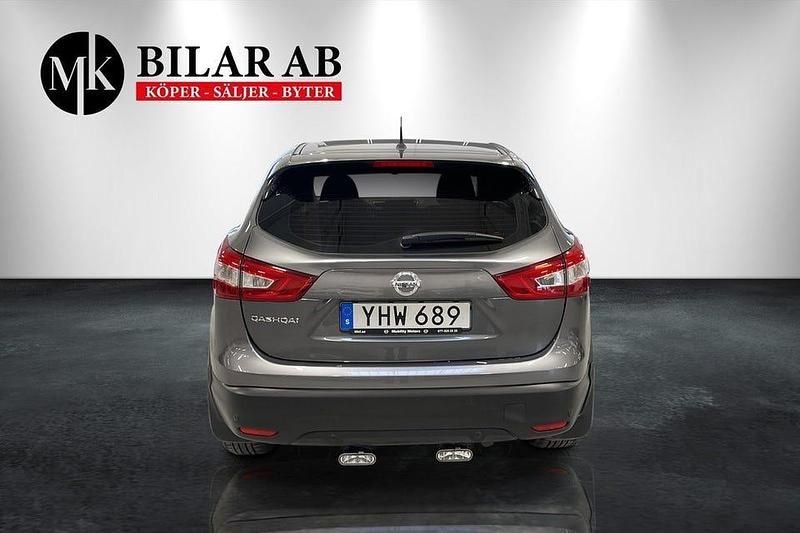 Begagnad Nissan Qashqai 110 HK (80 kW) 2016 Grå SUV
