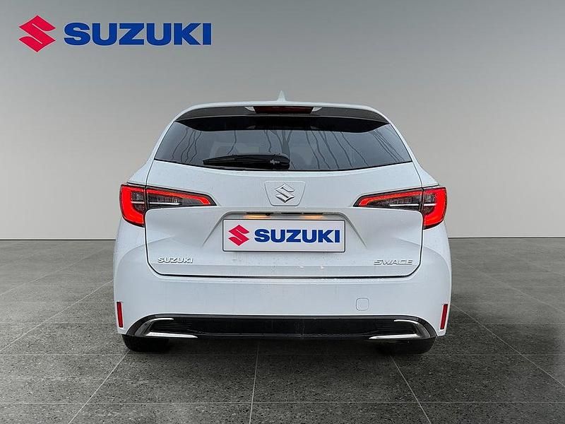 Begagnad Suzuki Swace 98 HK (72 kW) 2023 Vit Kombi