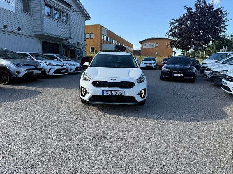 Vit Begagnad 2020 Kia Niro Advance SUV | 168 900 kr (Dyr) - Bild 1/4