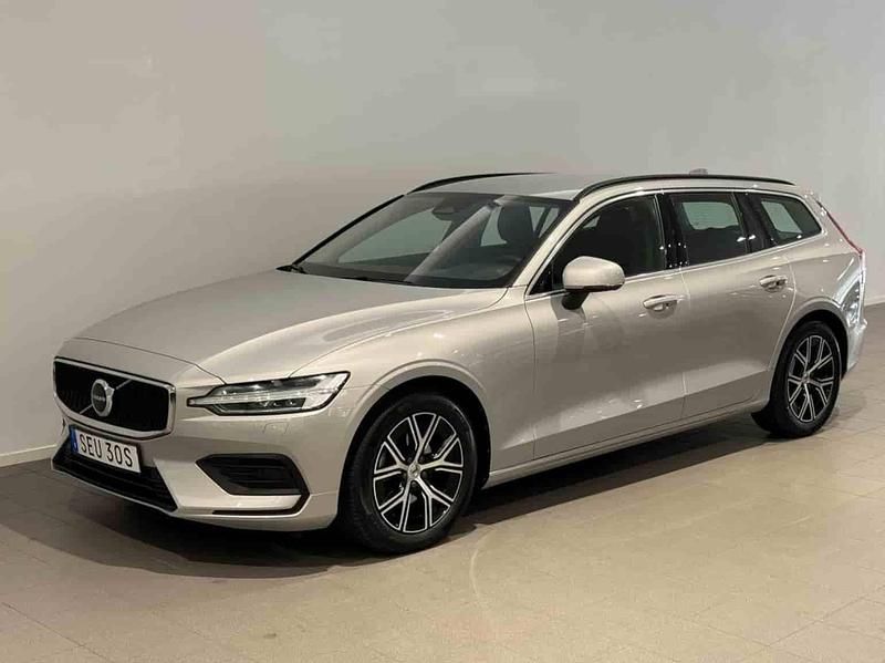 Silver Begagnad 2024 Volvo V60 Kombi | 349 900 kr (Marknadspris) - Bild 1/1