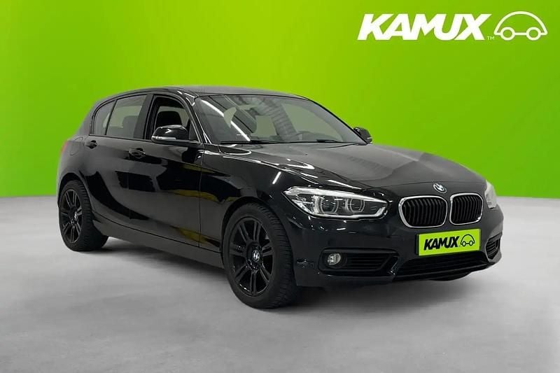 Svart Begagnad 2016 BMW 120 Advantage Halvkombi | 148 700 kr (Marknadspris) - Bild 1/3
