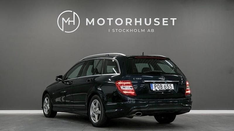 Begagnad Mercedes C180 Avantgarde 156 HK (114 kW) 2014 Mörkblå Kombi