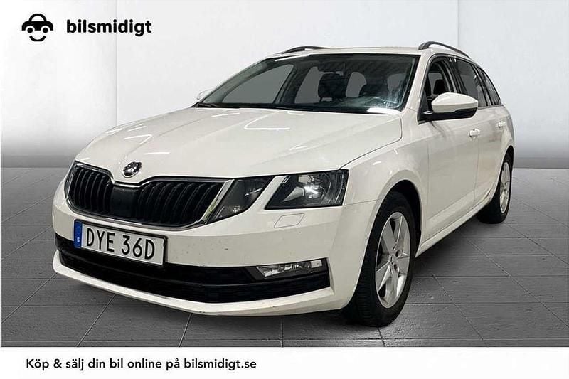 Vit Begagnad 2019 Skoda Octavia Ambition Kombi | 174 800 kr (Marknadspris) - Bild 1/2
