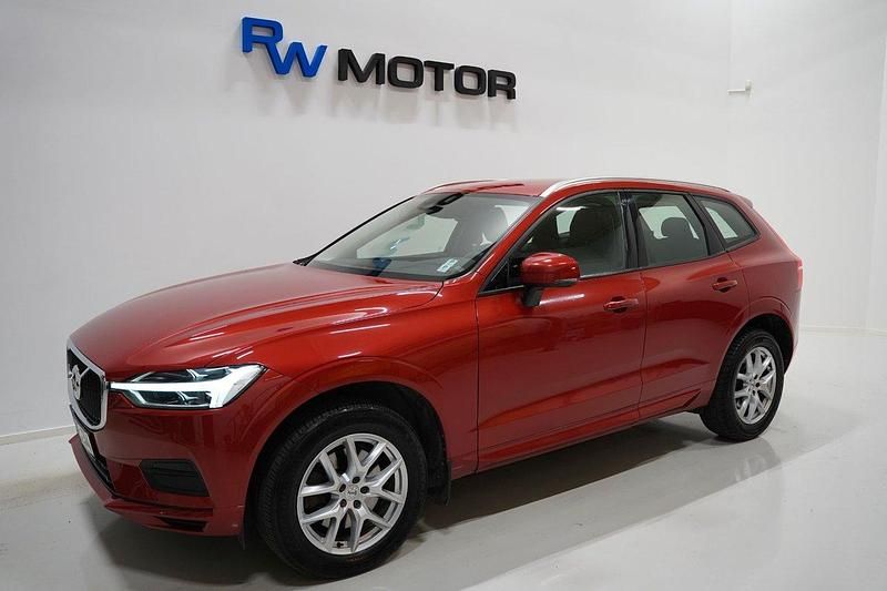 Röd Begagnad 2018 Volvo XC60 Momentum SUV | 249 800 kr (Marknadspris) - Bild 1/4