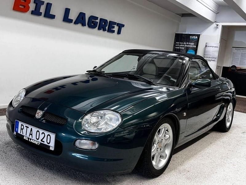 Mörkgrön Begagnad 1996 MG F Cab | 49 900 kr - Bild 1/4