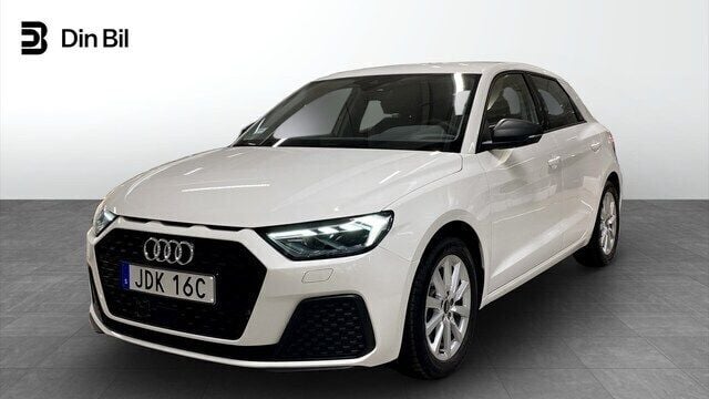 Cortinavit Begagnad 2024 Audi A1 Sportback Proline Halvkombi | 259 000 kr (Lite dyr) - Bild 1/4