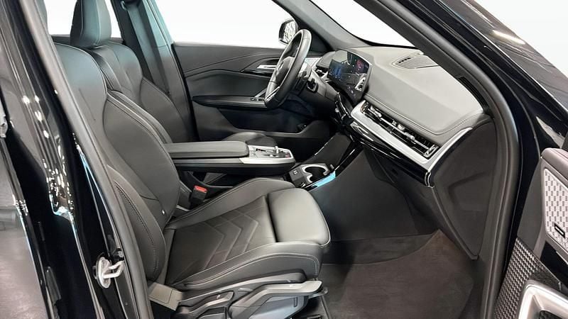 Begagnad BMW X1 Comfort Edition 136 HK (100 kW) 2025 Svart SUV