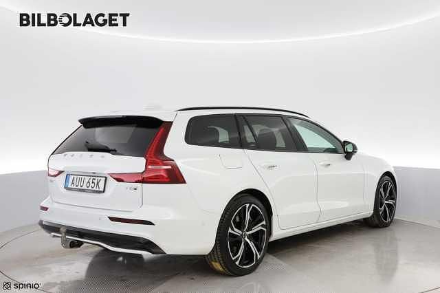 Begagnad Volvo V60 349 HK (256 kW) 2026 Vit Kombi