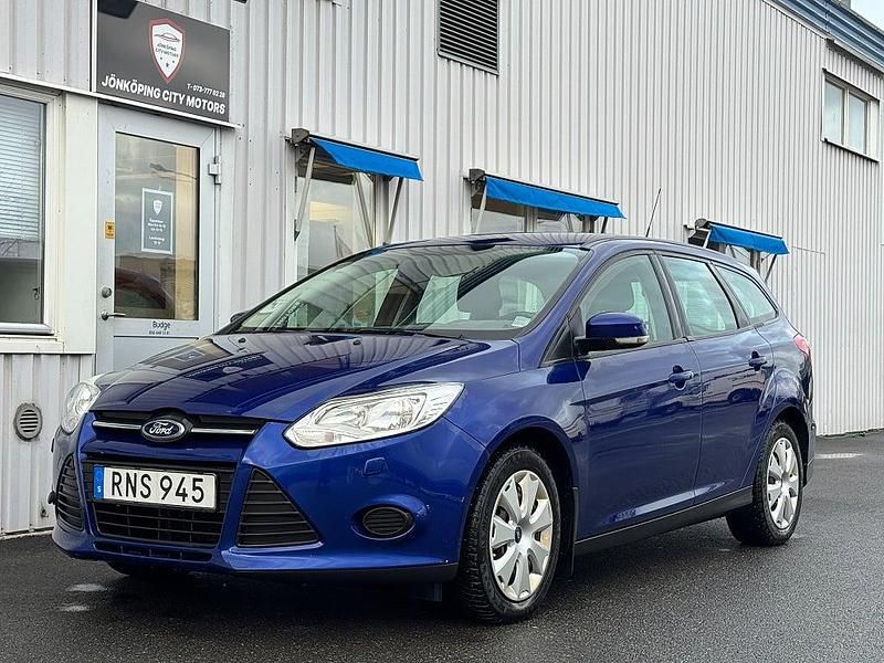 Blå Begagnad 2014 Ford Focus Trend Kombi | 32 900 kr (Superpris) - Bild 1/4