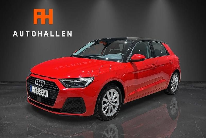 Röd Begagnad 2022 Audi A1 Sportback Proline Halvkombi | 219 900 kr (Marknadspris) - Bild 1/4