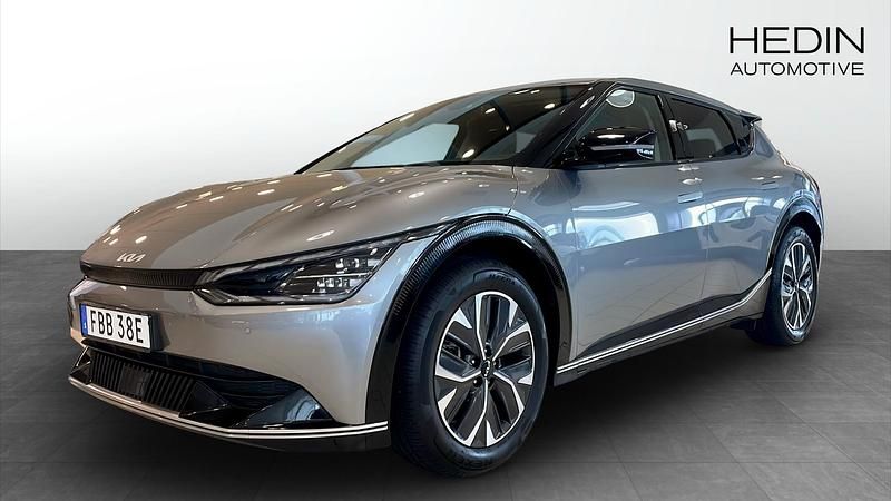 Grå (grey) Begagnad 2024 Kia EV6 3 SUV | 509 900 kr - Bild 1/4