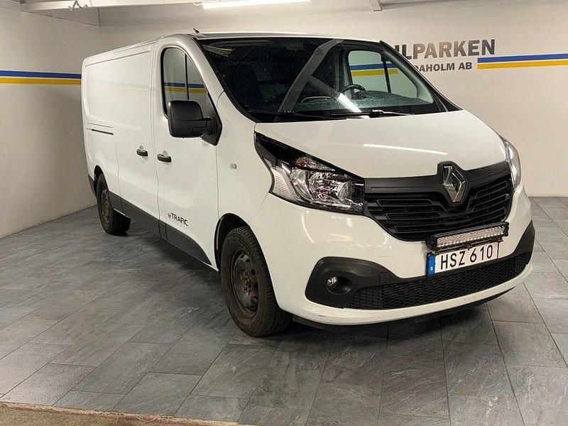 Begagnad Renault Trafic 146 HK (107 kW) 2018 Vit Minibuss