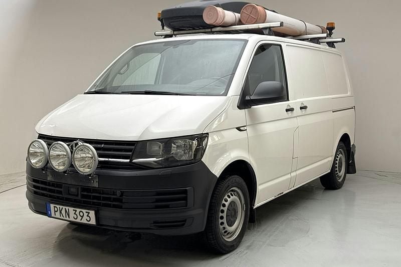 Vit Begagnad 2017 VW T6 Van | 159 250 kr (Marknadspris) - Bild 1/4