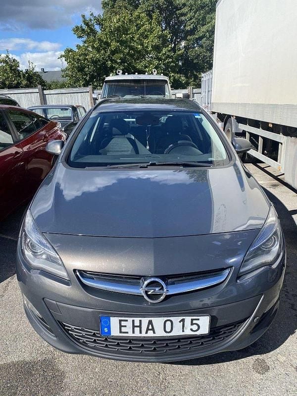Grå Begagnad 2014 Opel Astra Active Kombi | 45 000 kr (Bra pris) - Bild 1/4