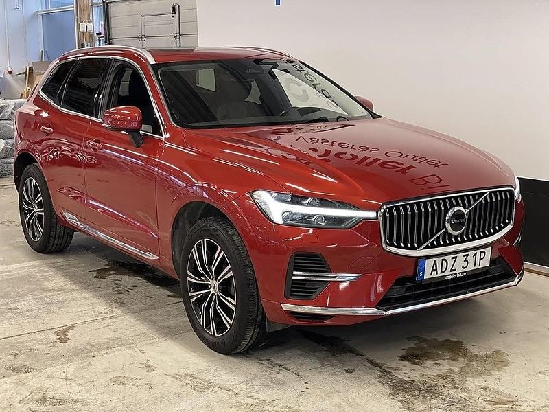 Röd Begagnad 2022 Volvo XC60 SUV | 349 900 kr (Marknadspris) - Bild 1/3