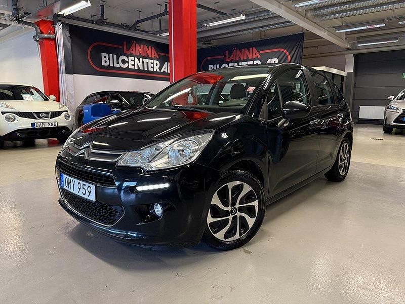 Svart Begagnad 2015 Citroën C3 Halvkombi | 79 000 kr (Marknadspris) - Bild 1/4