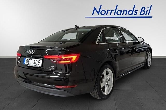 Begagnad Audi A4 Proline 190 HK (139 kW) 2017 Brilliantsvart Sedan