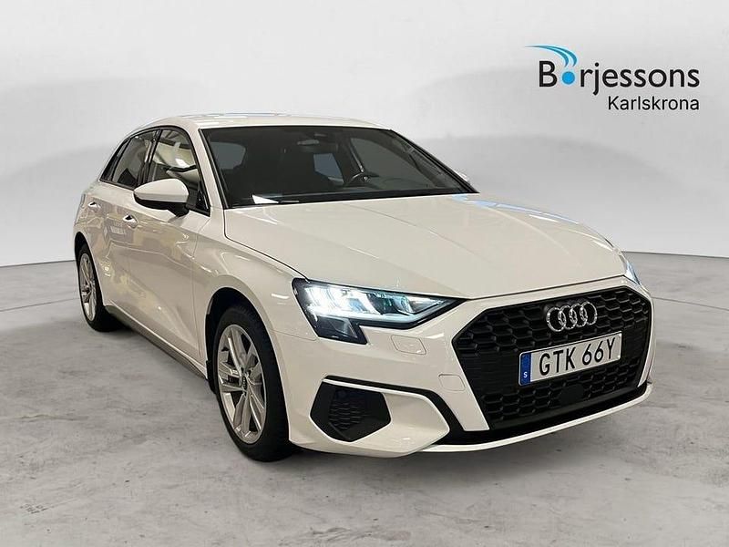 Vit Begagnad 2023 Audi A3 Proline Kombi | 269 000 kr (Marknadspris) - Bild 1/4
