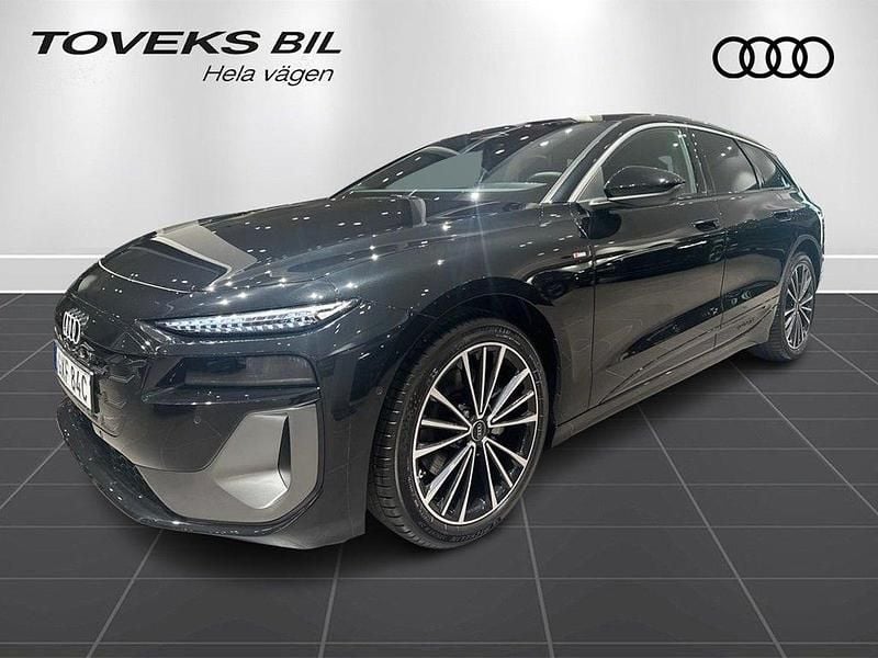 Svart (mytsvart metallic) Ny 2025 Audi A6 e-tron Design Kombi | 758 600 kr (Marknadspris) - Bild 1/4