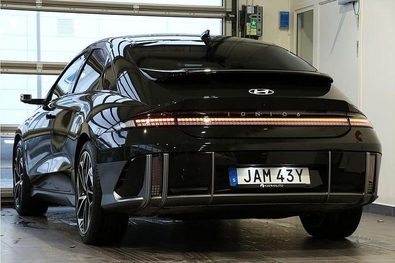 Begagnad Hyundai Ioniq 6 Advanced 167 kW (228 HK) 2023 Grön Sedan