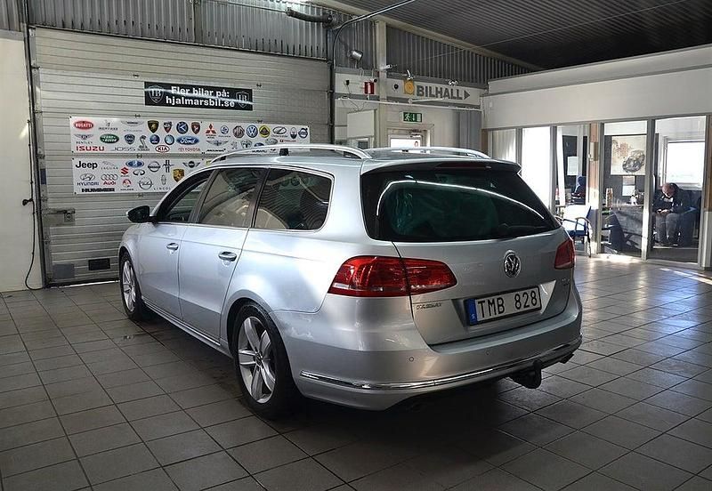Begagnad VW Passat R-line 177 HK (130 kW) 2013 Silver Kombi