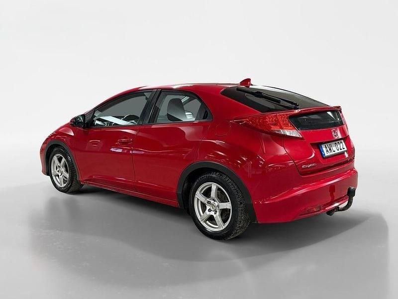Begagnad Honda Civic Sport 150 HK (110 kW) 2012 Röd Halvkombi