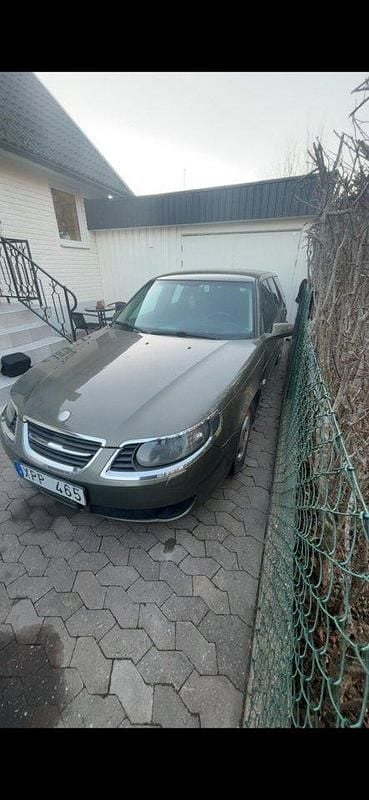 Grön Begagnad 2006 Saab 9-5 Linear Kombi | 7 500 kr (Superpris) - Bild 1/4