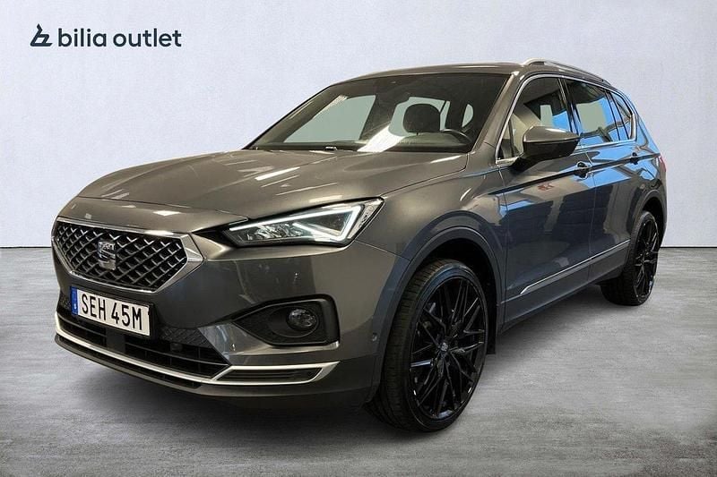 Grå Begagnad 2019 Seat Tarraco XCELLENCE SUV | 269 900 kr (Marknadspris) - Bild 1/3