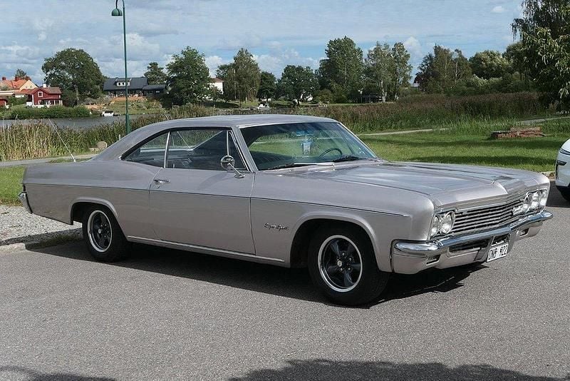 Silver Begagnad 1966 Chevrolet Impala Sedan | 269 000 kr - Bild 1/4