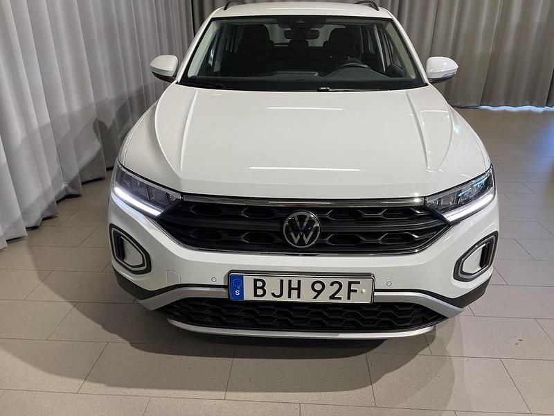 Begagnad VW T-Roc Life 151 HK (111 kW) 2023 Vit SUV