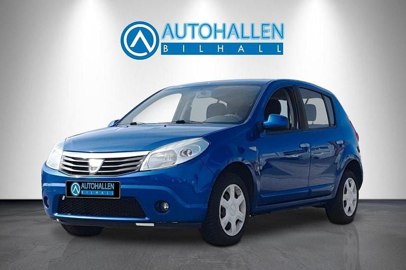 Blå Begagnad 2009 Dacia Sandero Halvkombi | 21 200 kr (Bra pris) - Bild 1/4